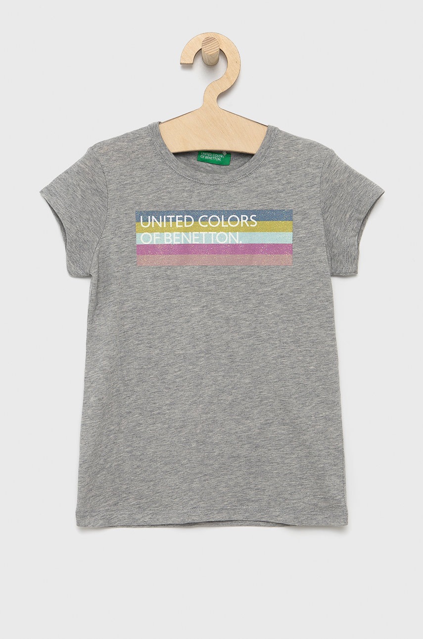 

Детска памучна тениска United Colors of Benetton в сиво, Сив