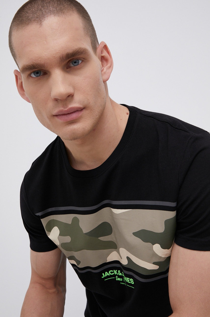 

Памучна тениска Jack & Jones в черно с принт, Черен