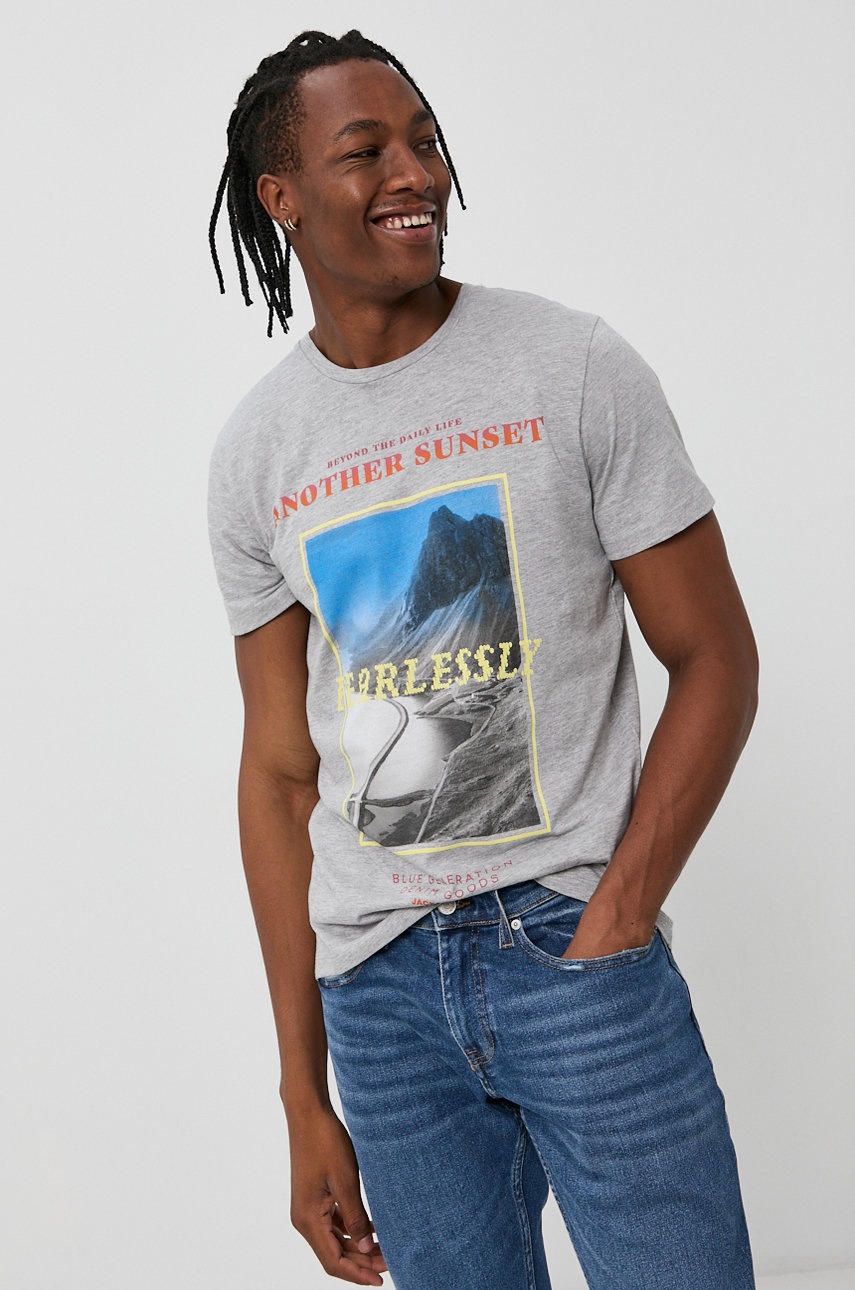 

Футболка Jack & Jones чоловіча колір сірий меланж
