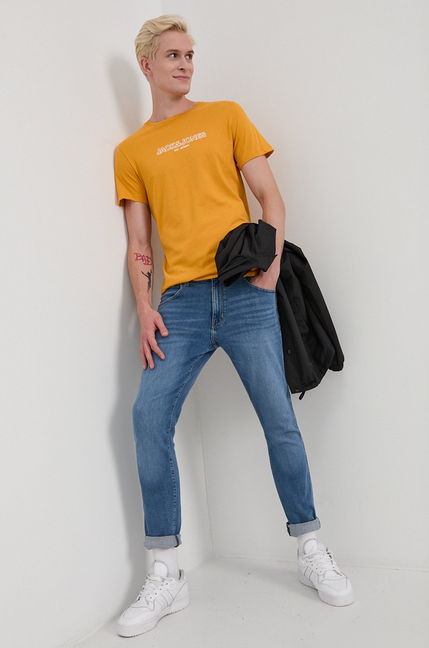 

Бавовняна футболка Jack & Jones колір помаранчевий гладкий