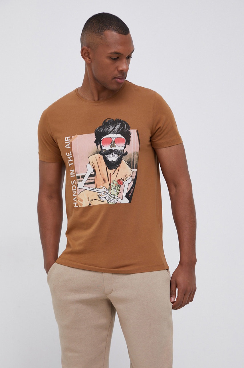 

Памучна тениска Jack & Jones в кафяво с изчистен дизайн, Кафяв