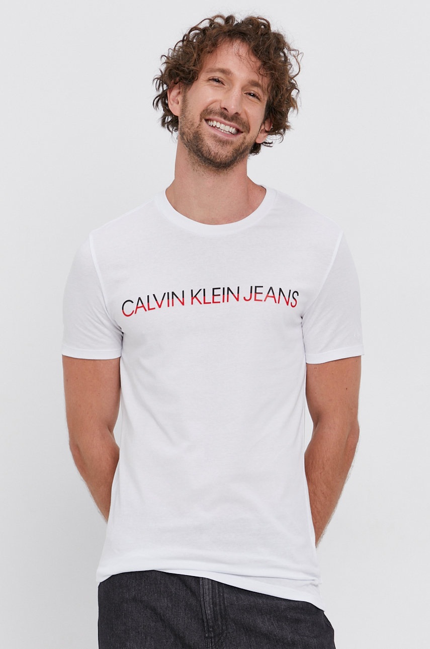 

Тениска Calvin Klein Jeans мъжка в бяло с принт, Бял