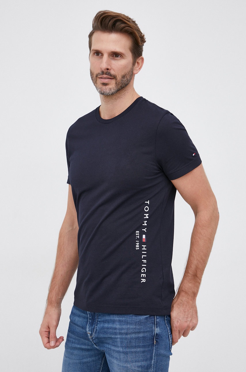 

Памучна тениска Tommy Hilfiger в тъмносиньо с принт, Тъмносин