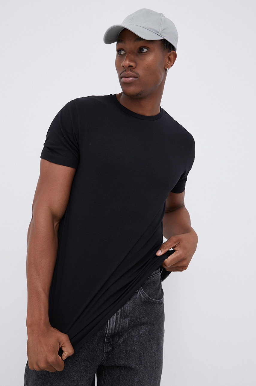 

Тениска Produkt by Jack & Jones мъжка в черно с изчистен дизайн, Черен