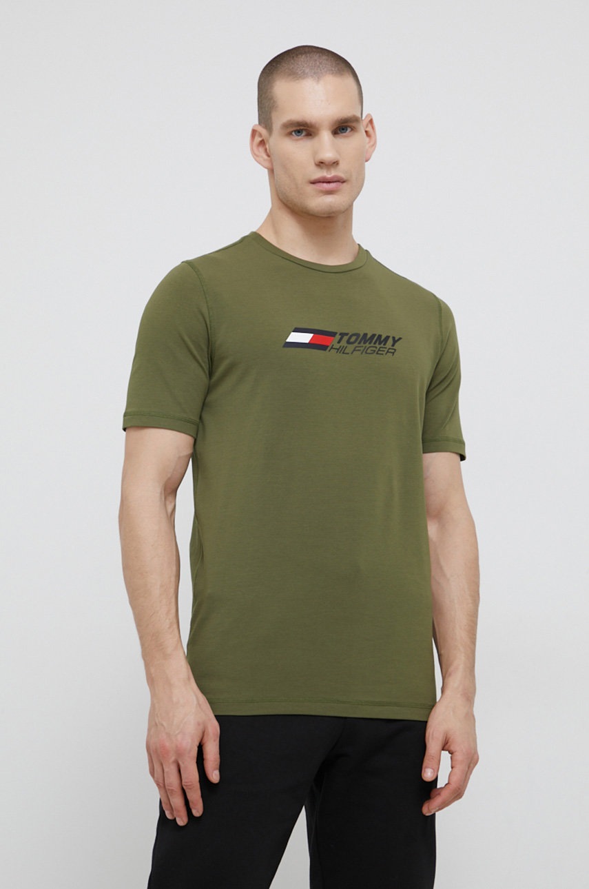 

Тениска Tommy Hilfiger мъжка в зелено с принт, Зелен
