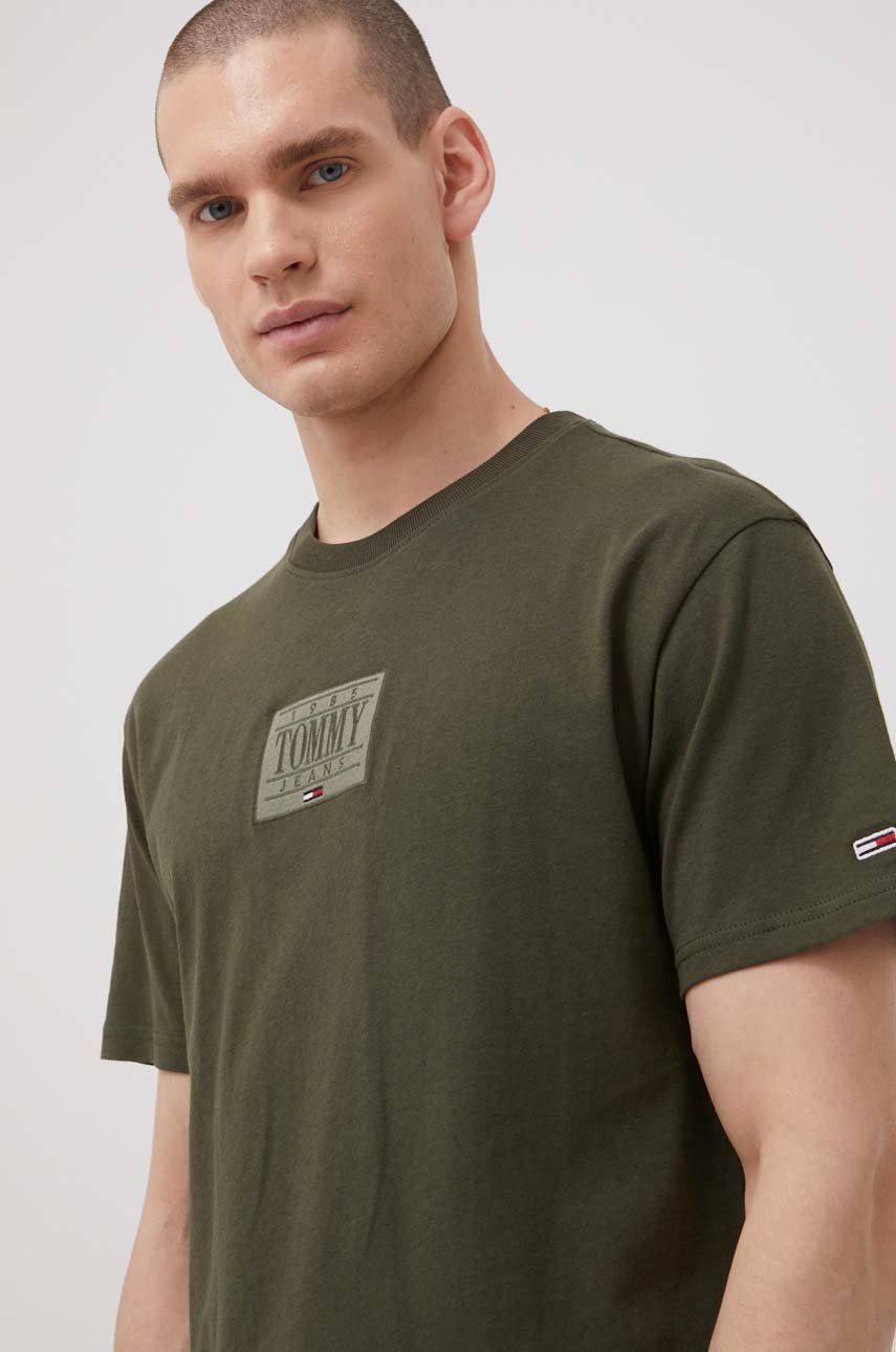 

Памучна тениска Tommy Jeans в бяло с апликация, Зелен