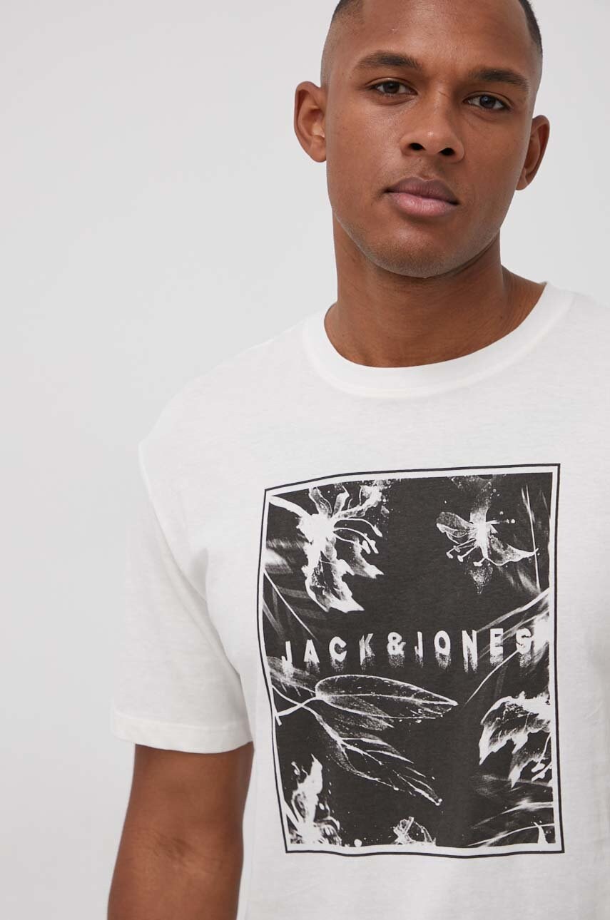 

Памучна тениска Jack & Jones в кремаво с принт, Бежов