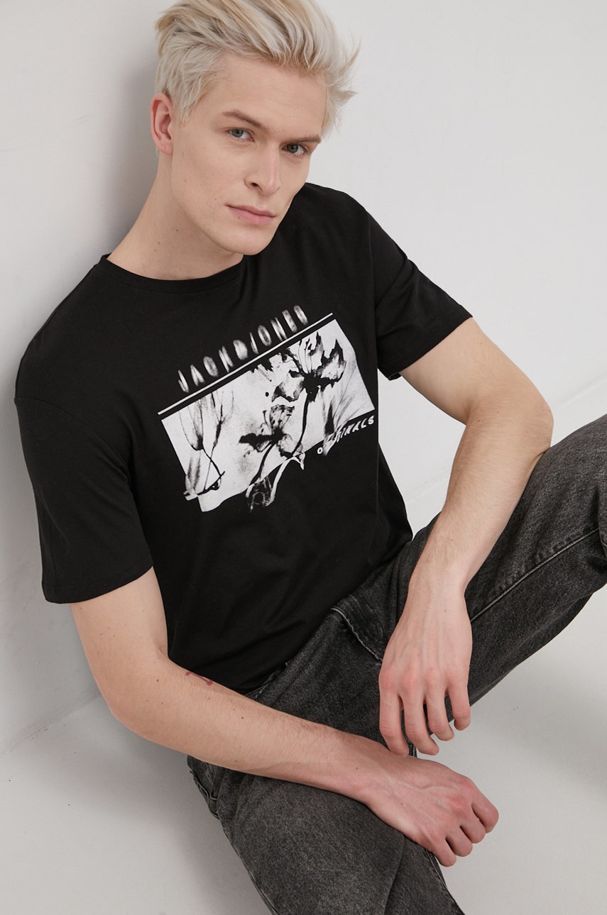 

Памучна тениска Jack & Jones в черно с принт, Черен