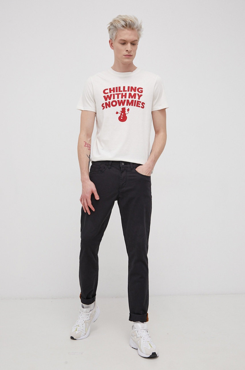 

Хлопковая футболка Jack & Jones цвет кремовый с принтом
