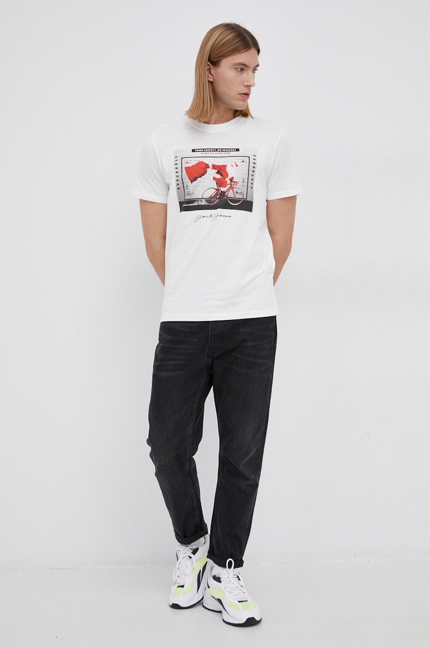 

Памучна тениска Jack & Jones в бяло с принт, Бял