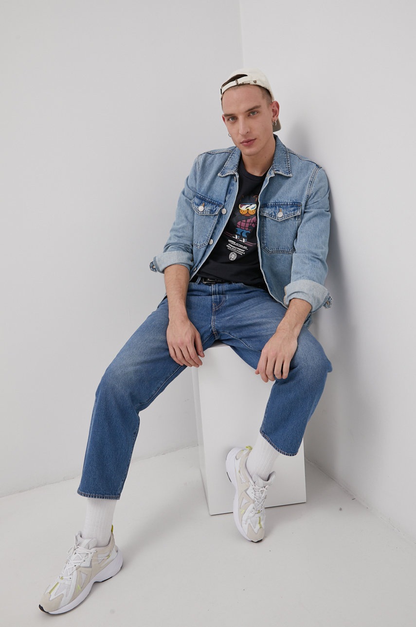 

Хлопковая футболка Jack & Jones цвет чёрный с принтом