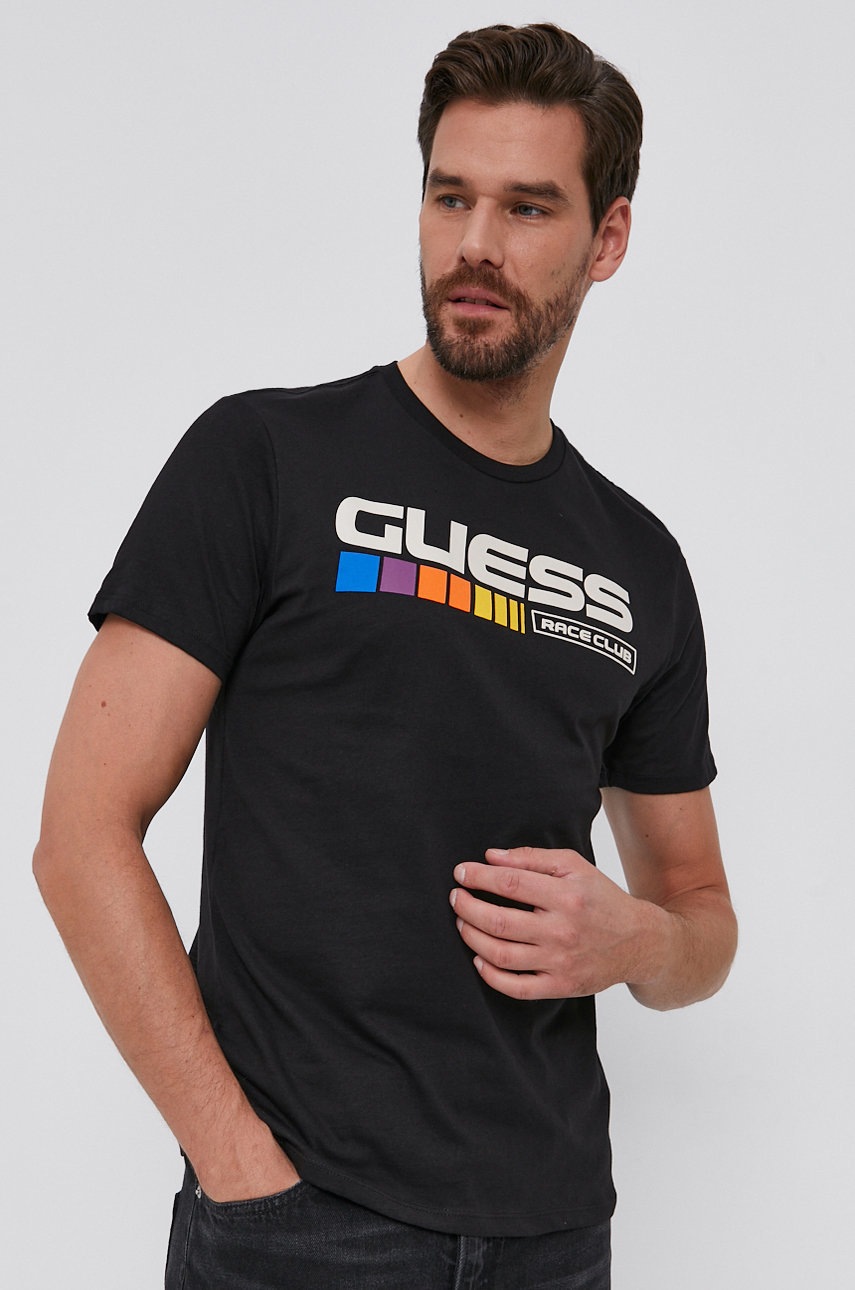 

Памучна тениска Guess в черно с принт, Черен