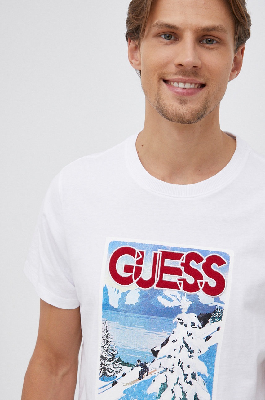 

Памучна тениска Guess в бяло с принт, Бял
