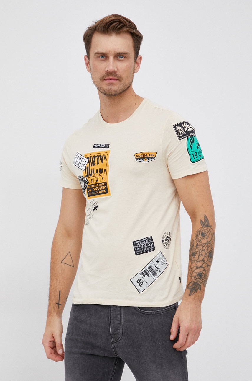 

Памучна тениска Guess в кремаво с апликация, Бежов