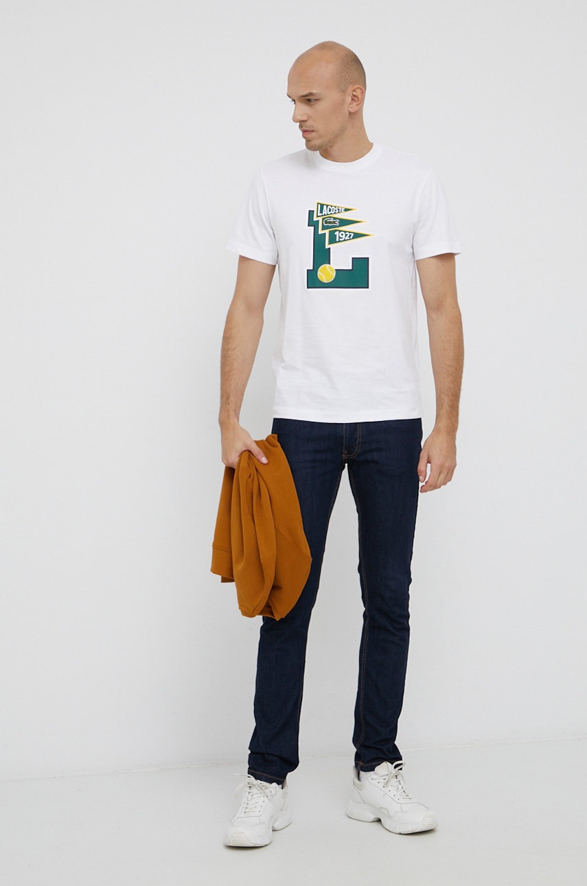 

Бавовняна футболка Lacoste колір білий з принтом