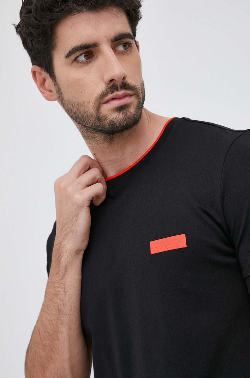 

Тениска Boss мъжка в черно с изчистен дизайн, Черен