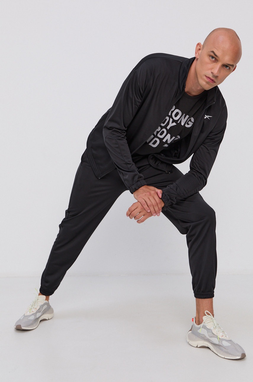 

Футболка Puma 520910 мужская цвет чёрный с принтом
