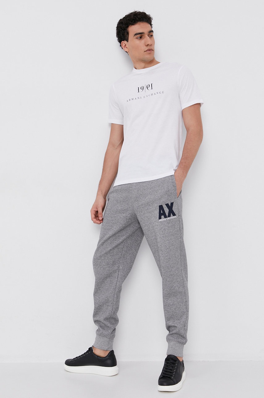 

Хлопковая футболка Armani Exchange цвет белый с принтом