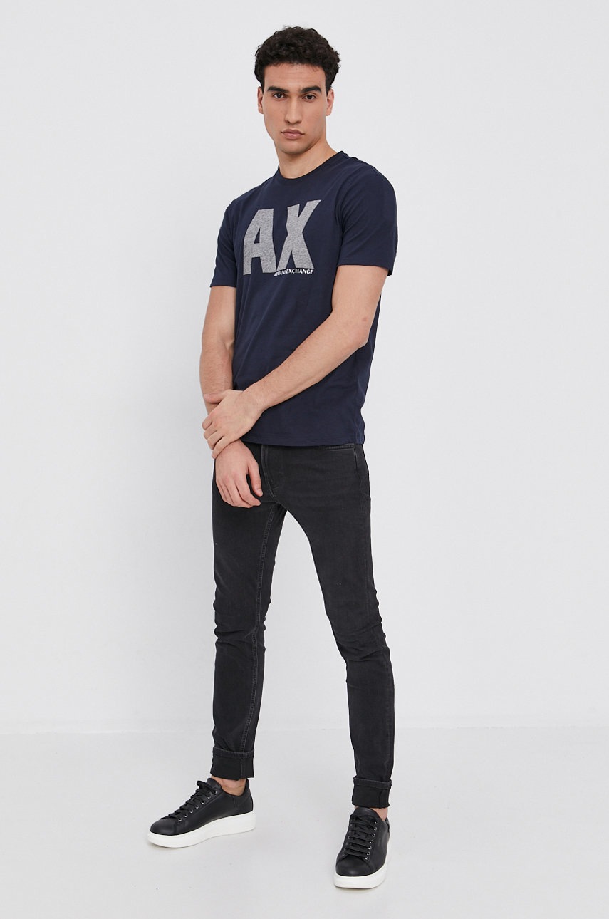 

Футболка Armani Exchange чоловіча колір синій з принтом