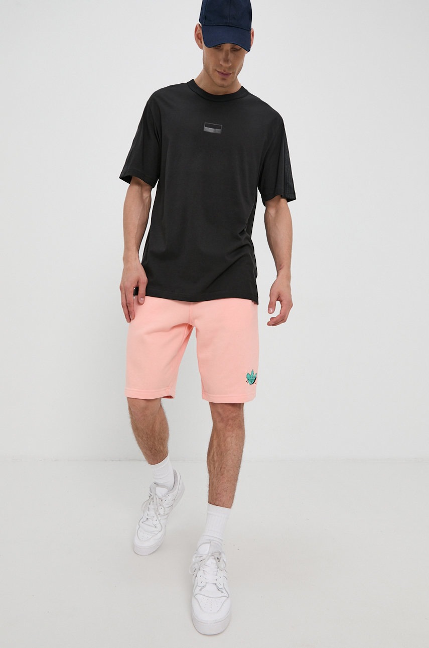

Бавовняна футболка adidas Originals колір чорний гладкий