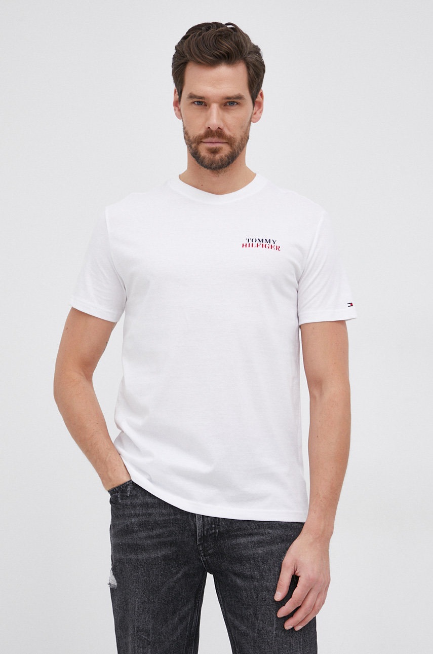 

Памучна тениска Tommy Hilfiger в бяло с изчистен дизайн, Бял