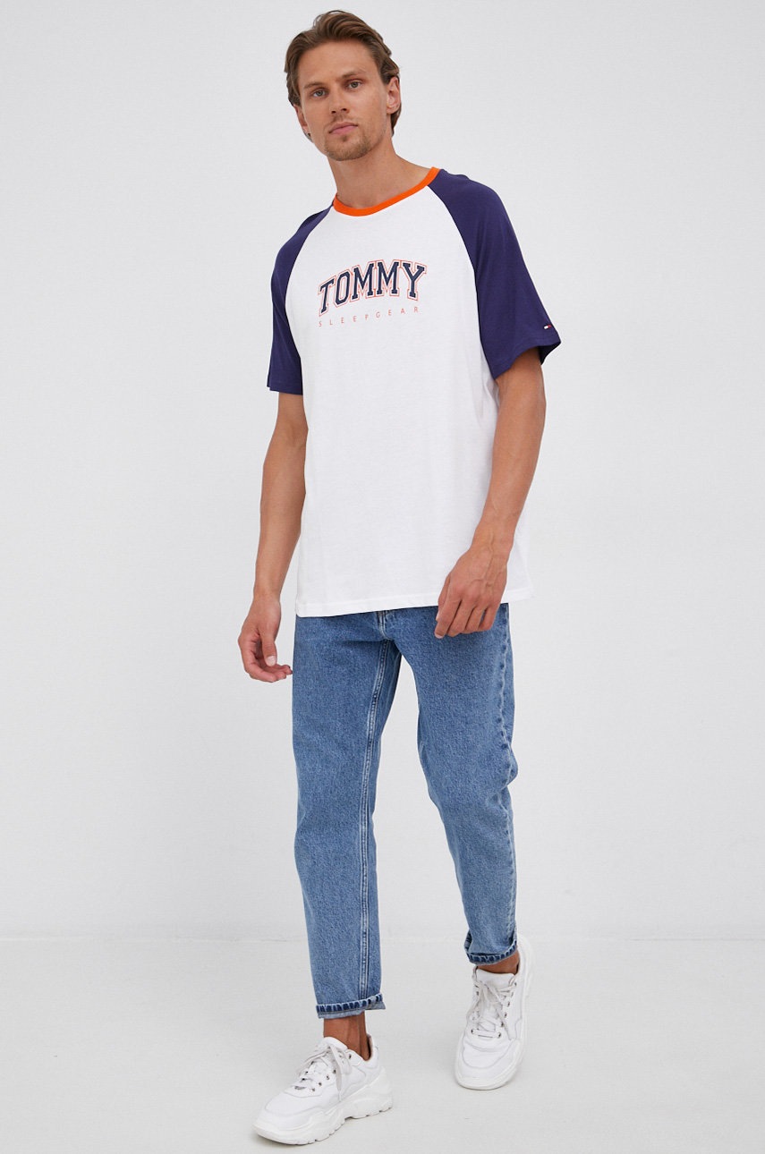 

Памучна тениска Tommy Hilfiger в меланж на бяло, Бял