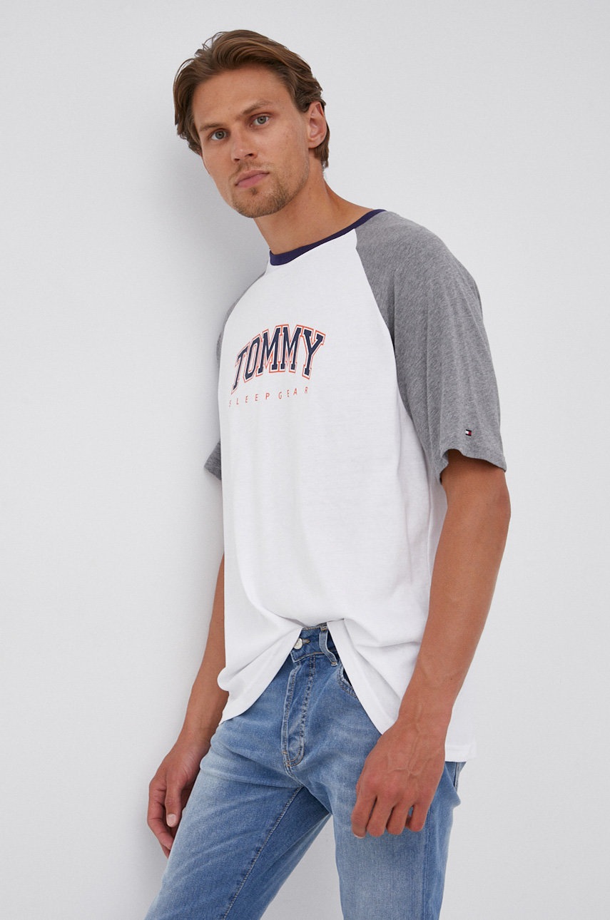 

Памучна тениска Tommy Hilfiger в меланж на сиво, Сив