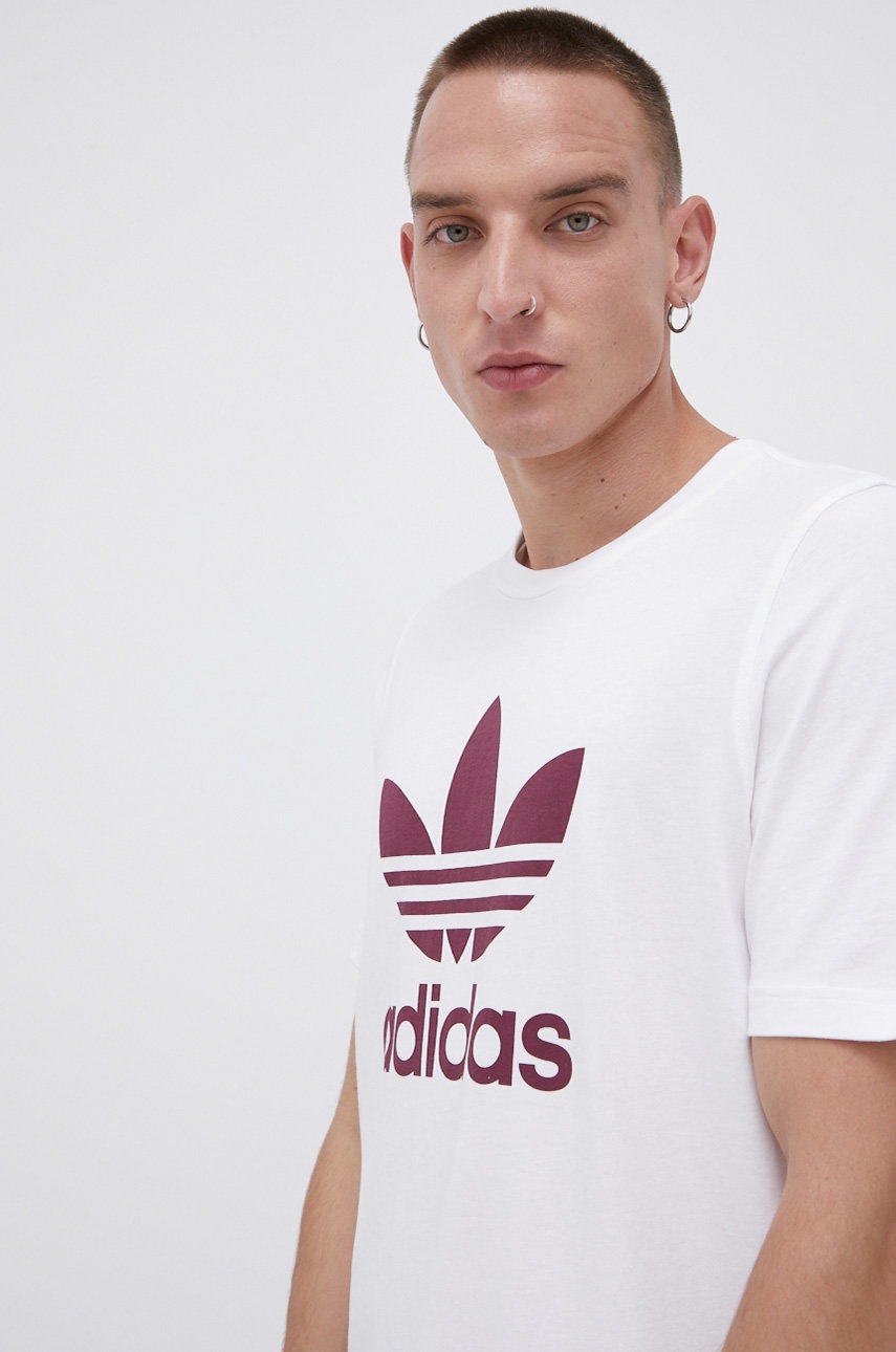 

Памучна тениска adidas Originals в бяло с принт, Бял