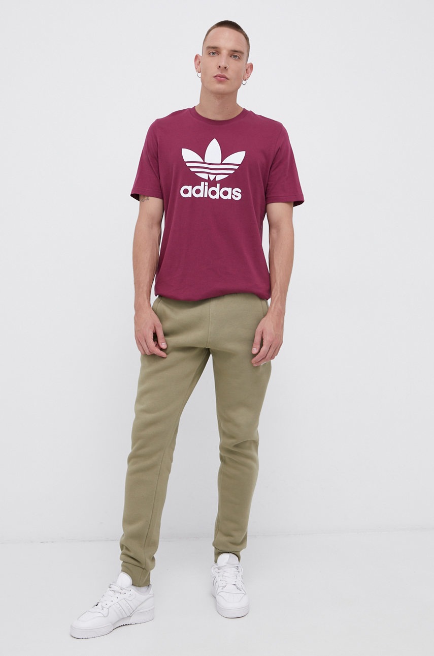 

Бавовняна футболка adidas Originals колір фіолетовий з принтом