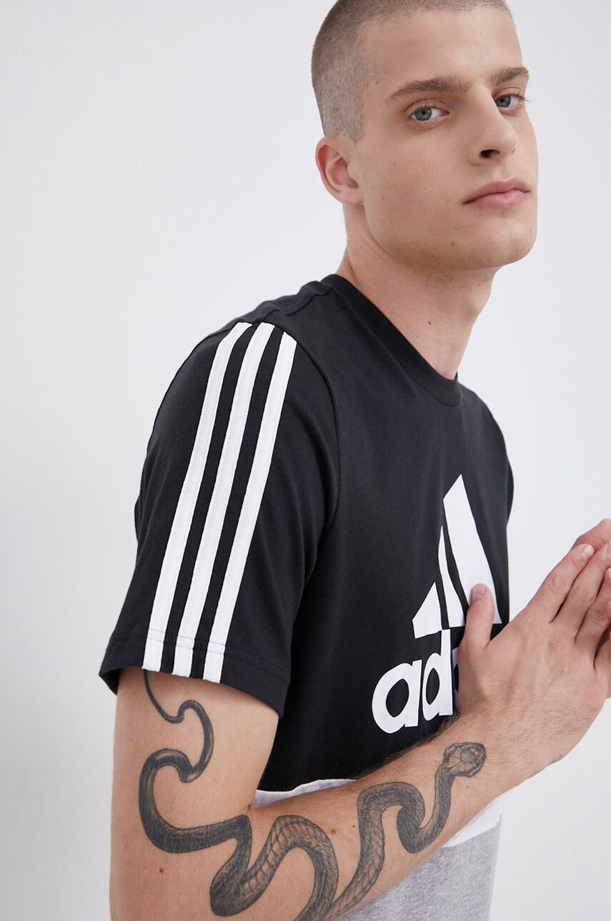 Adidas tricou din bumbac culoarea negru, cu imprimeu