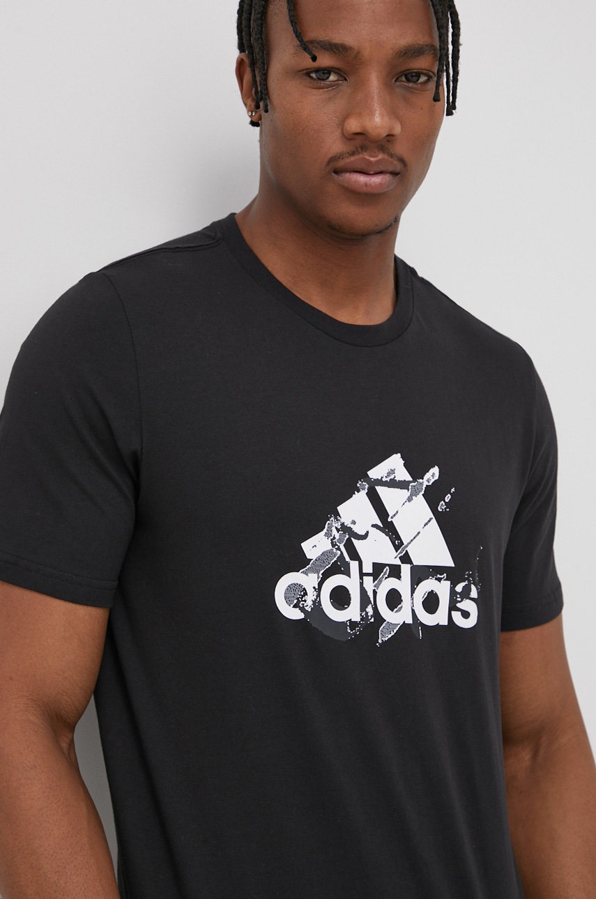 

Памучна тениска adidas Performance в черно с принт, Черен