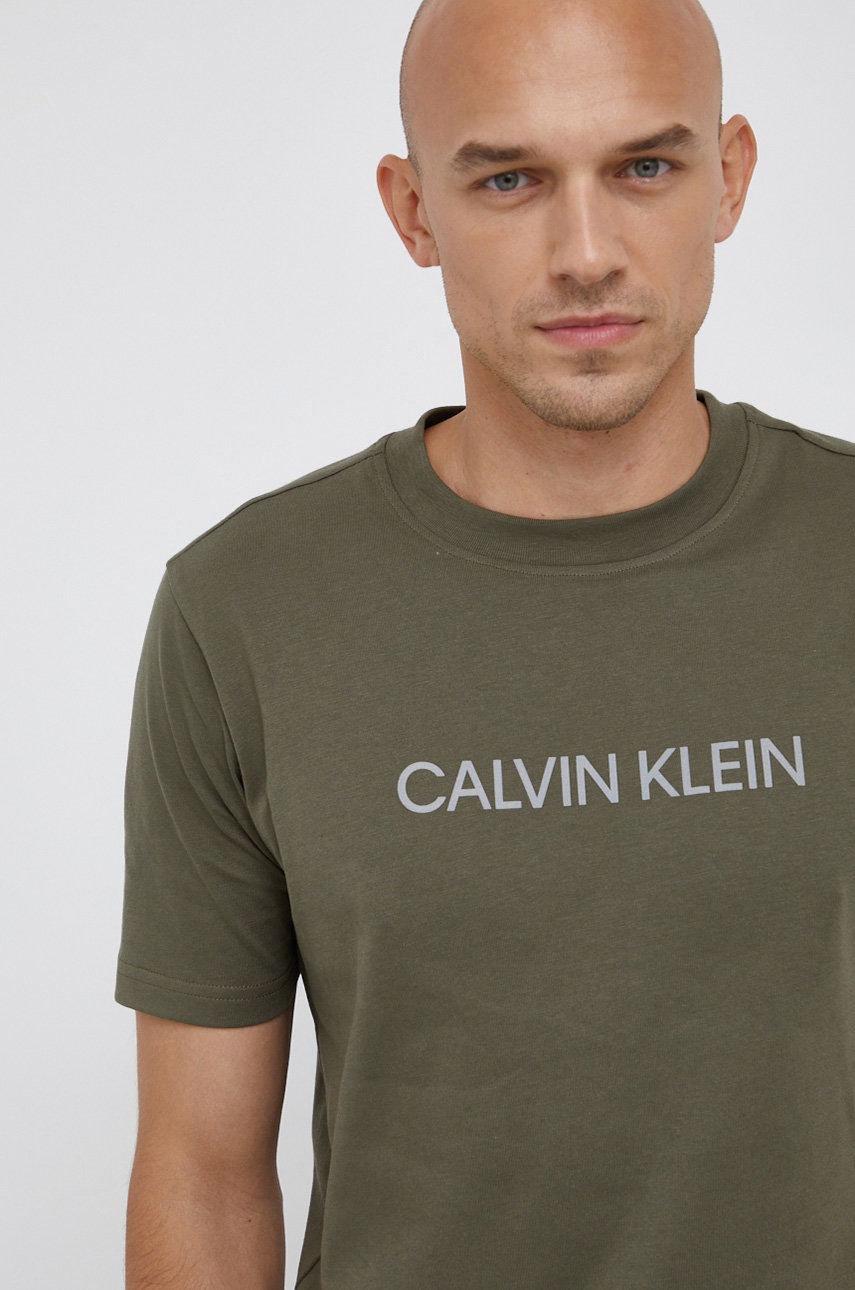 

Тениска Calvin Klein Performance мъжка в сиво с принт, Сив