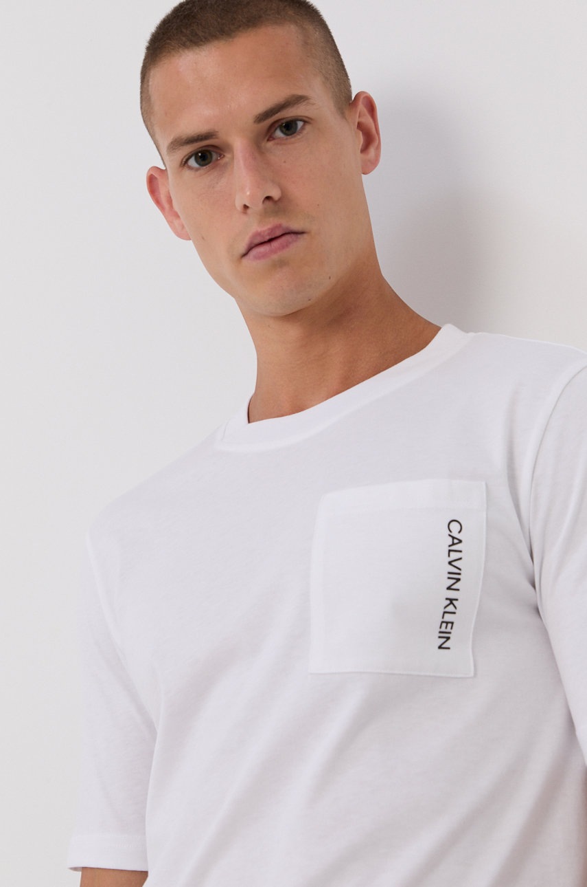 

Тениска Calvin Klein Performance мъжка в бяло с принт, Бял
