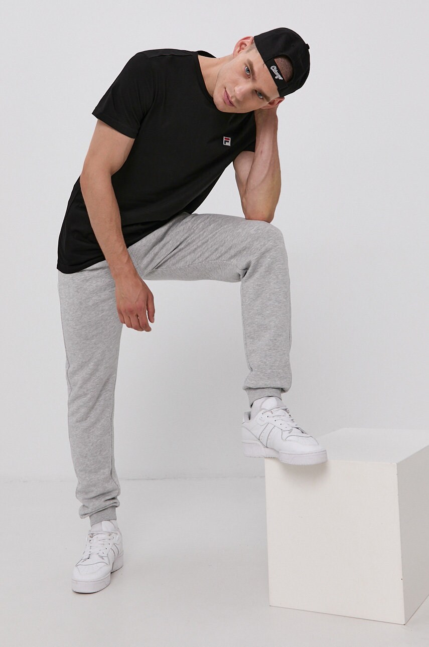

Хлопковая футболка Fila цвет чёрный гладкий