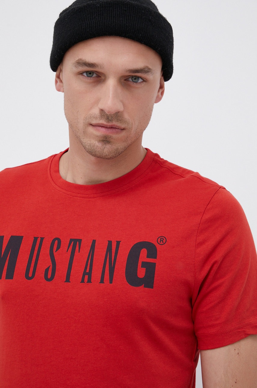

Памучна тениска Mustang в червено с принт, Червен