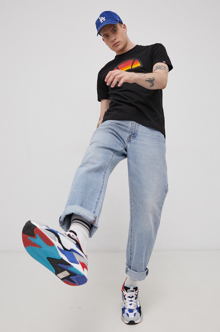 

Памучна тениска Ellesse в черно с принт, Черен