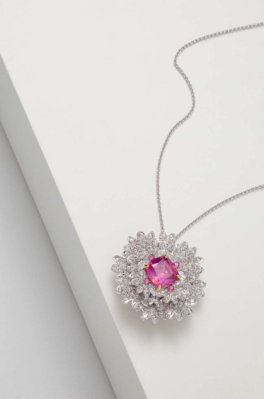 

Брошь Swarovski