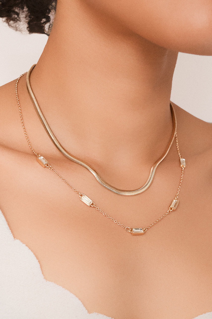 

Цепочка Dkny