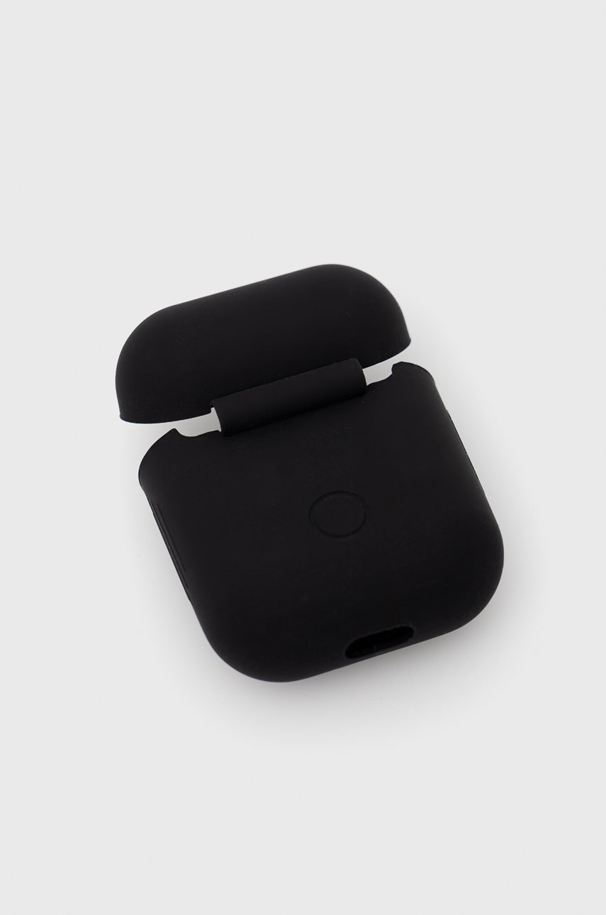 

Чехол на airpods Paul&Shark цвет чёрный