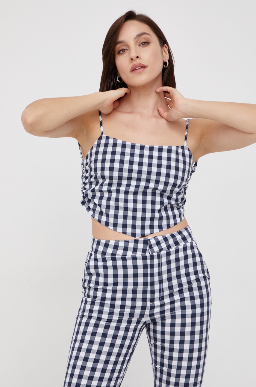 

Топ Pepe Jeans в бяло на каре, Бял
