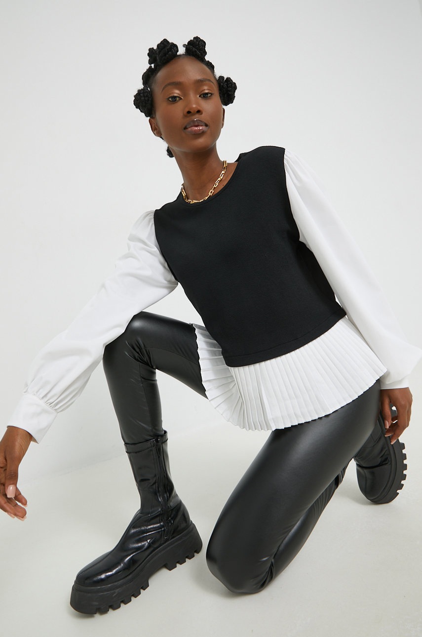 

Блуза JDY в черно с изчистен дизайн, Черен