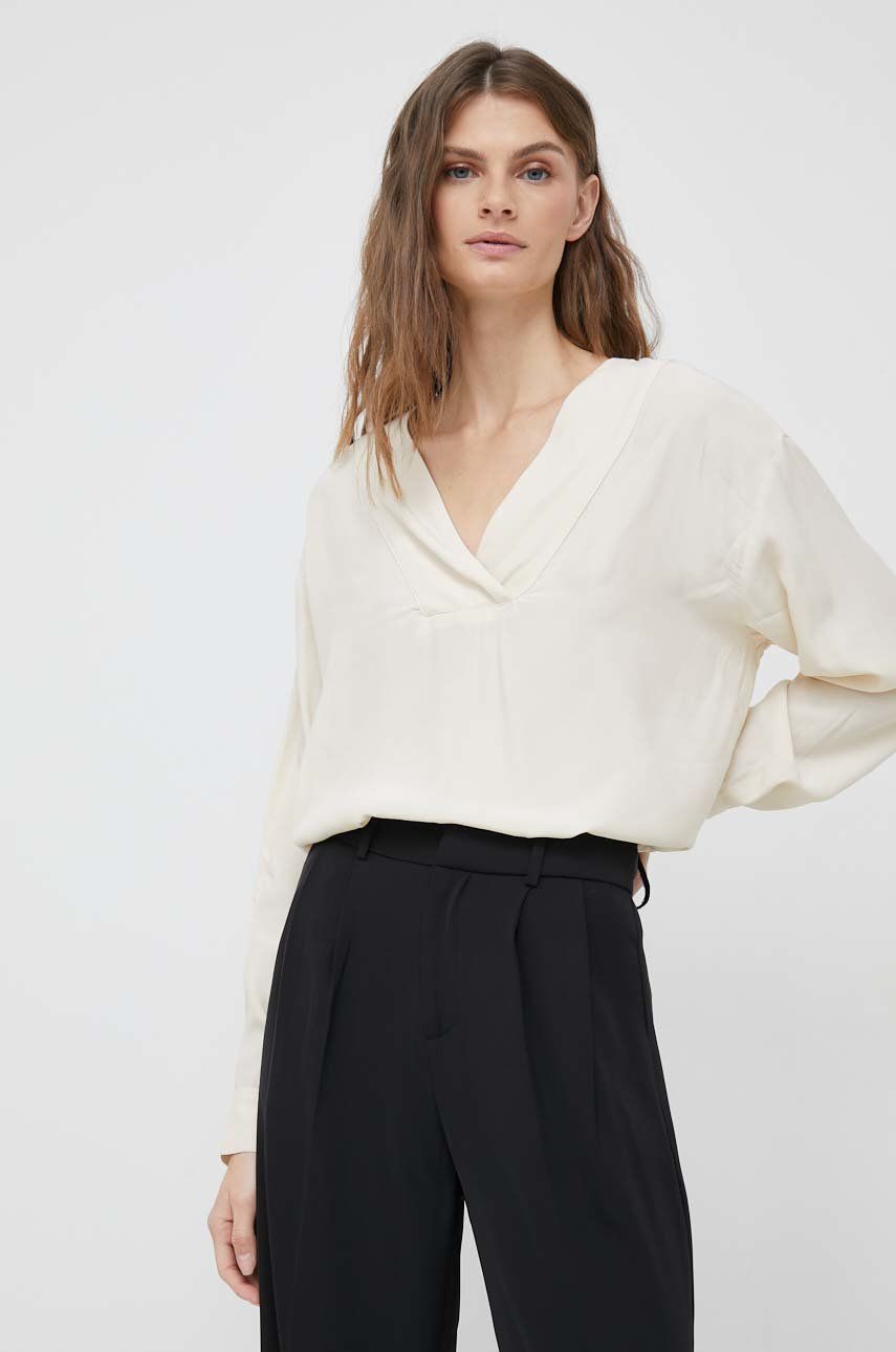 Sisley bluza femei, culoarea bej, neted answear.ro imagine megaplaza.ro