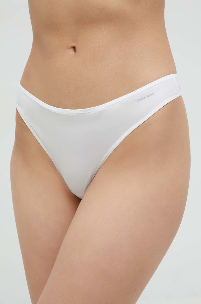 Tanga Calvin Klein Underwear bílá barva - bílá -  72 % Nylon