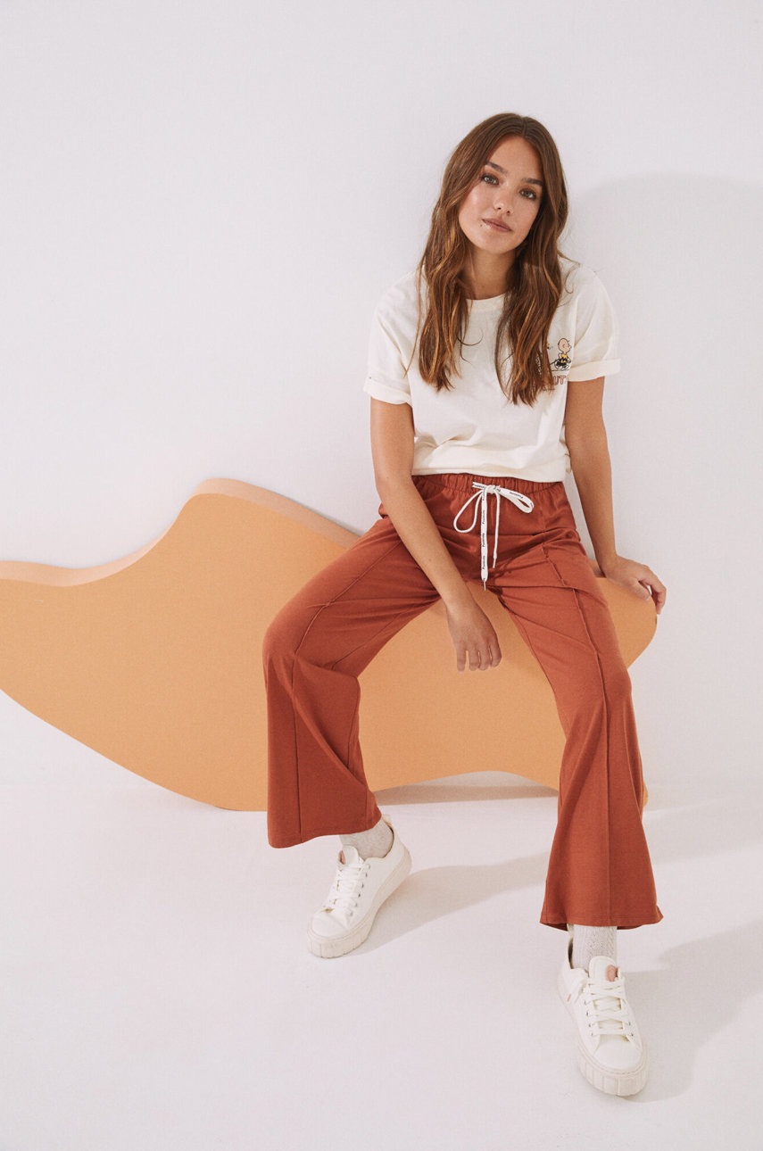 

Хлопковые пижамные брюки women'secret Snoopy цвет бордовый хлопковые