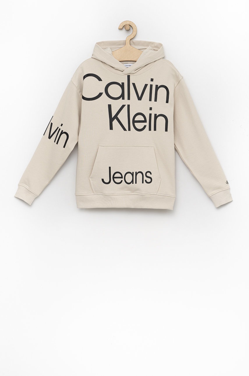 

Детски памучен суичър Calvin Klein Jeans в бежово с качулка с принт, Бежов