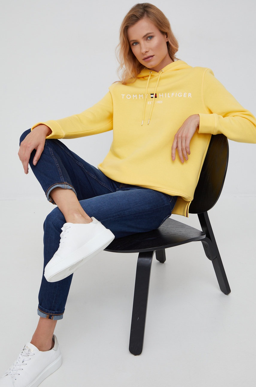 

Кофта Tommy Hilfiger жіноча колір жовтий з аплікацією