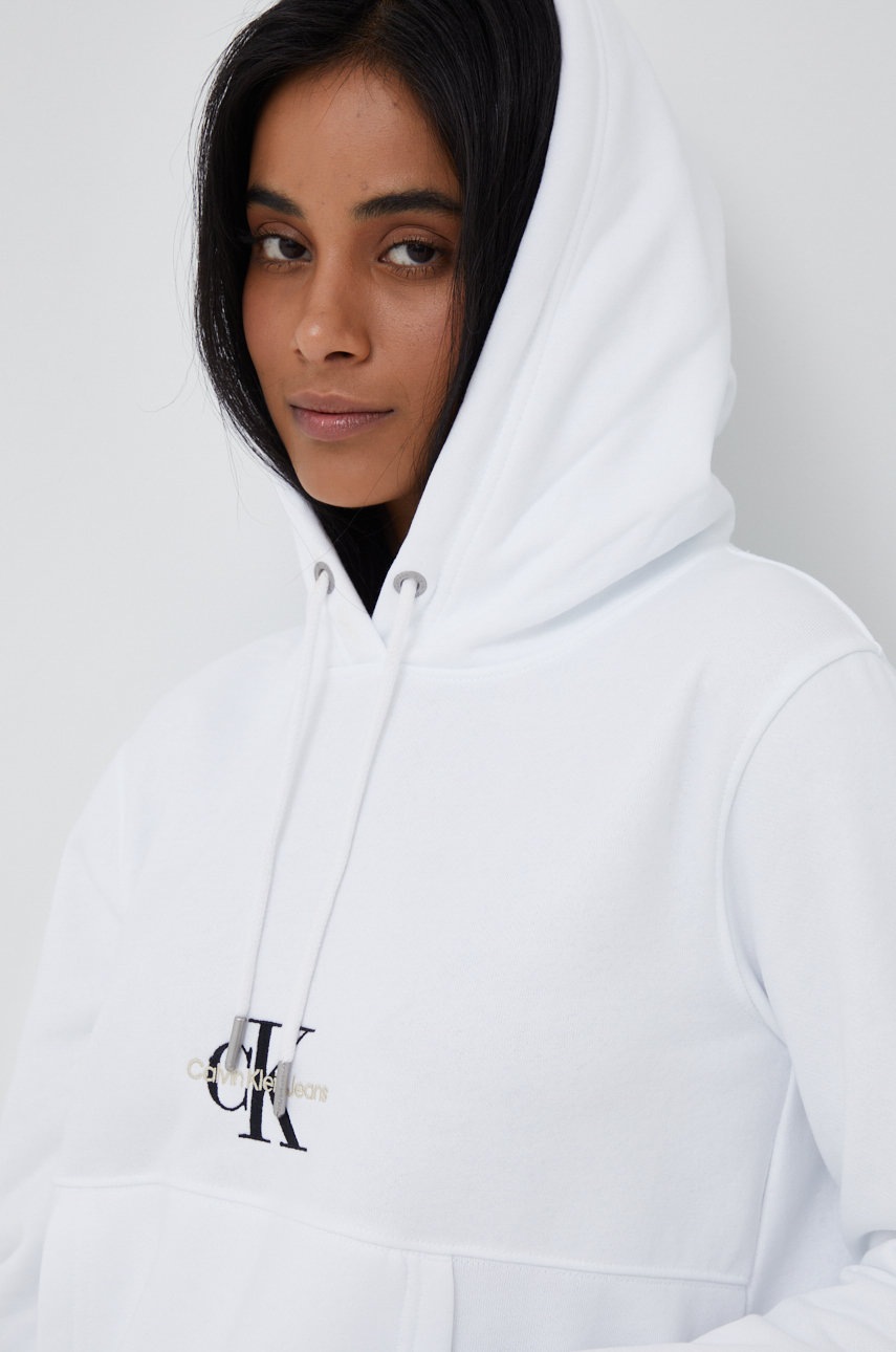 

Суичър Calvin Klein Jeans в бяло с апликация, Бял