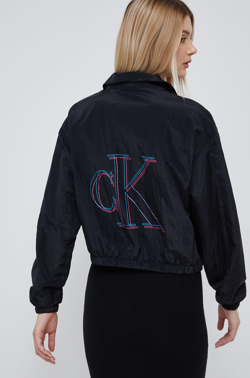 

Яке Calvin Klein Jeans в черно с преходна изолация, Черен