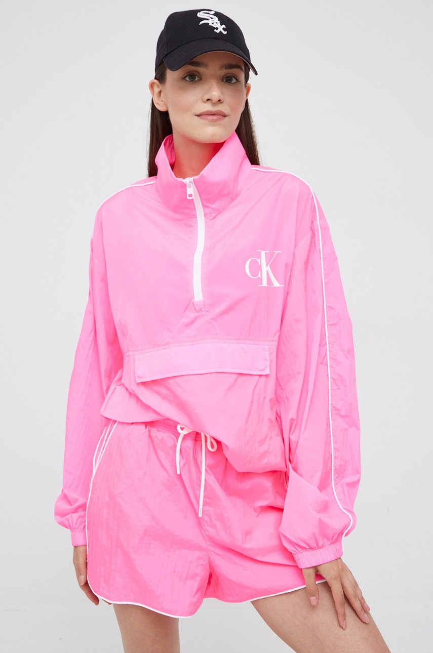 

Яке Calvin Klein Jeans в розово с преходна изолация с уголемена кройка, Розов