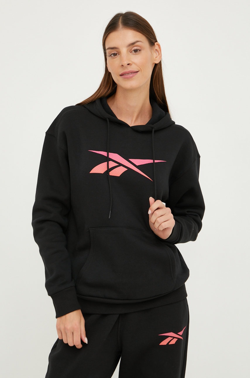 

Суичър Reebok в черно с принт, Черен